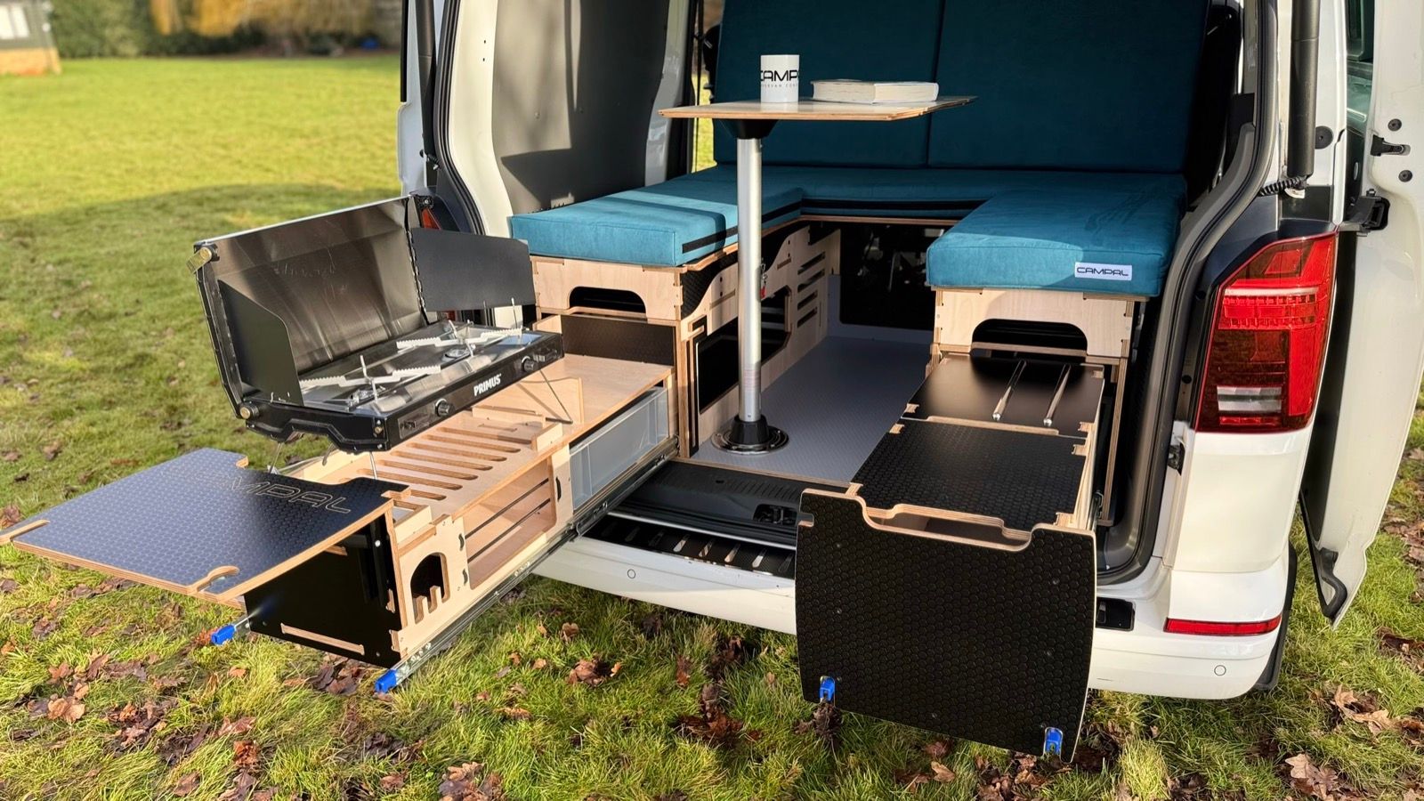 Campal „Elevate“® Campervan-Umbaumodul