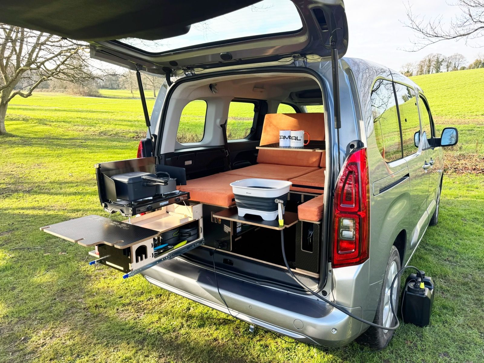 Campal „Split“® Campervan-Umbaumodul